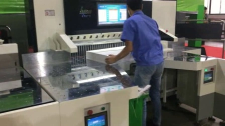 Système de coupe d'équipement de papier de guillotine hydraulique de haute précision robuste d'usine de la Chine
